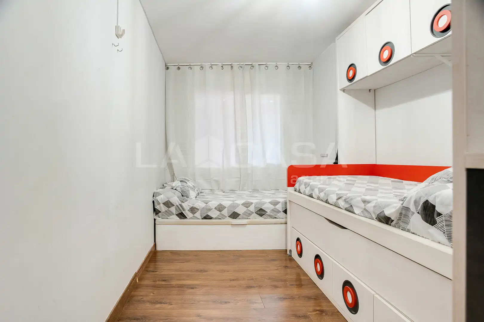 Dormitori de Pis en venda en Granollers amb Parquet i Terrassa