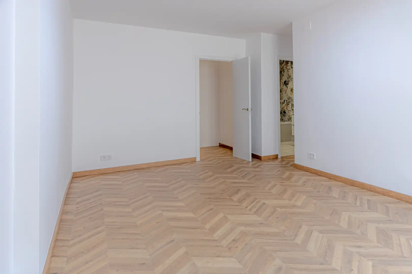 Sala d'estar de Casa adosada en venda en Pineda de Mar amb Aire condicionat, Calefacció i Parquet