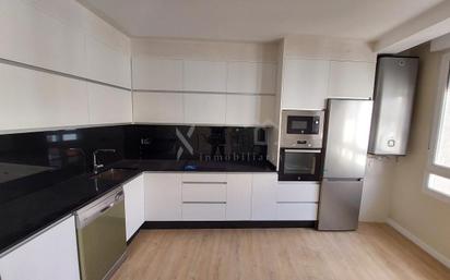 Kitchen of Flat for sale in A Pobra do Caramiñal