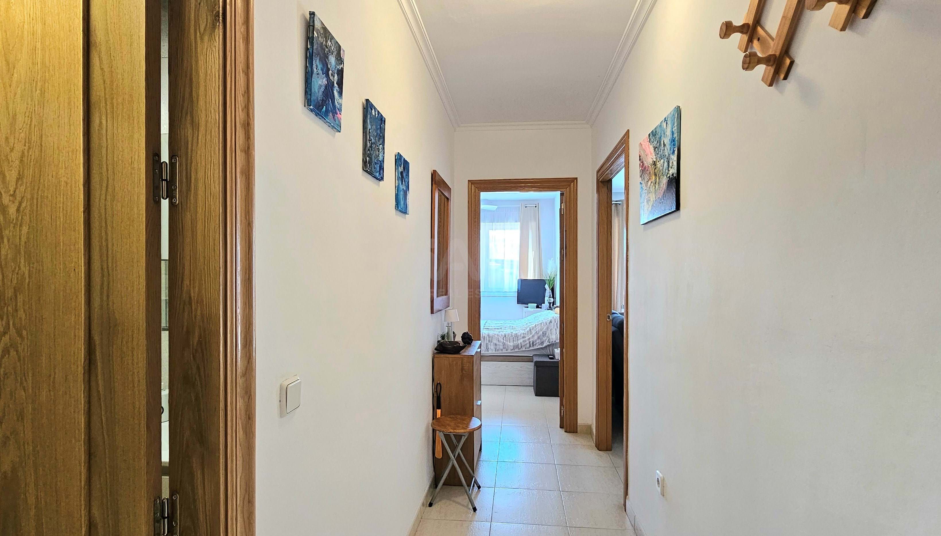 Wohnung zum Verkauf in Roquetas de Mar mit Klimaanlage, Heizung und Terrasse