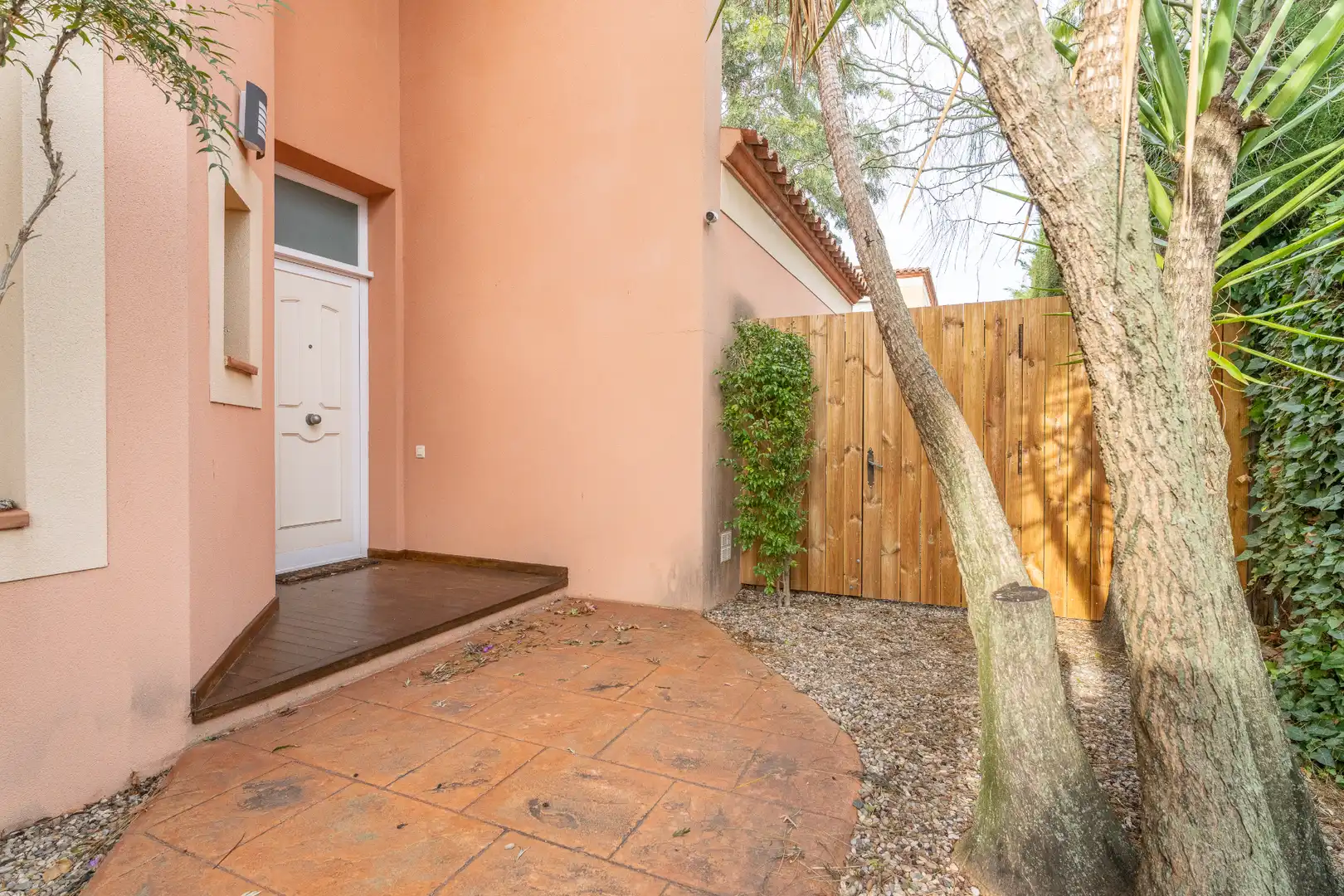 Außenansicht von Haus oder Chalet zum Verkauf in Reus mit Privatgarten, Parkett und Schwimmbad