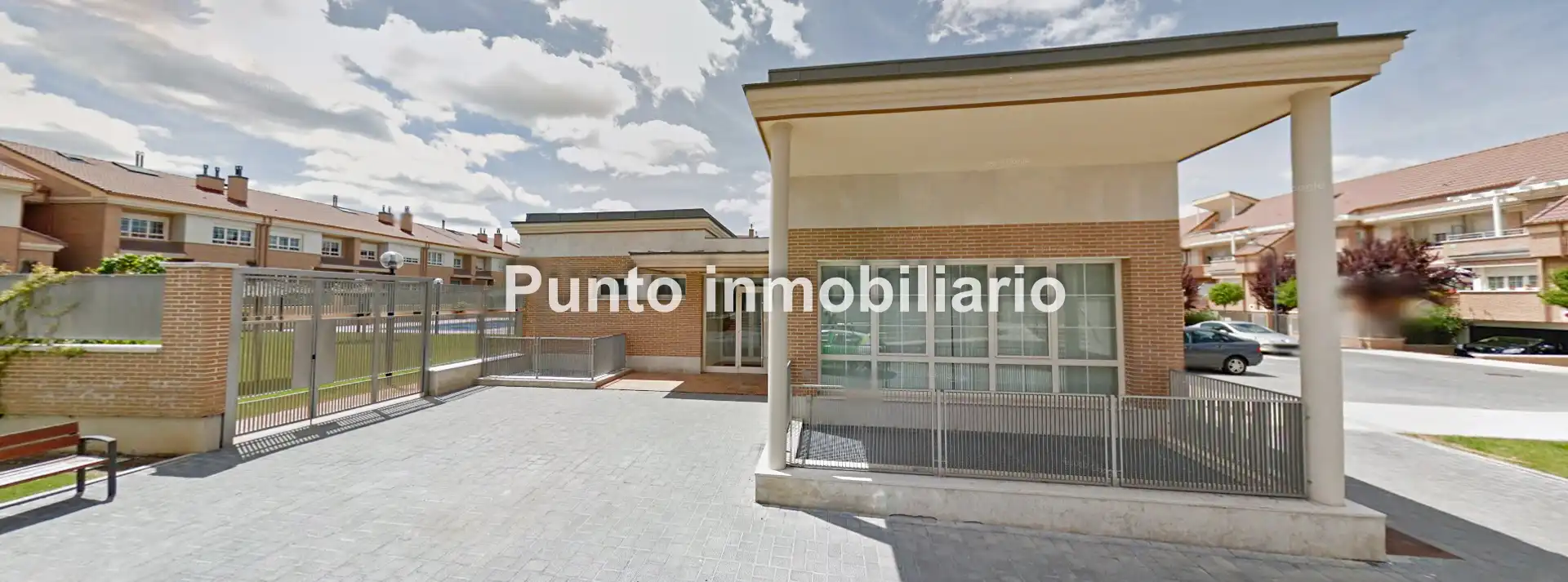 Vista exterior de Casa adosada de alquiler en Valladolid con Aire acondicionado, Calefacción y Jardín privado