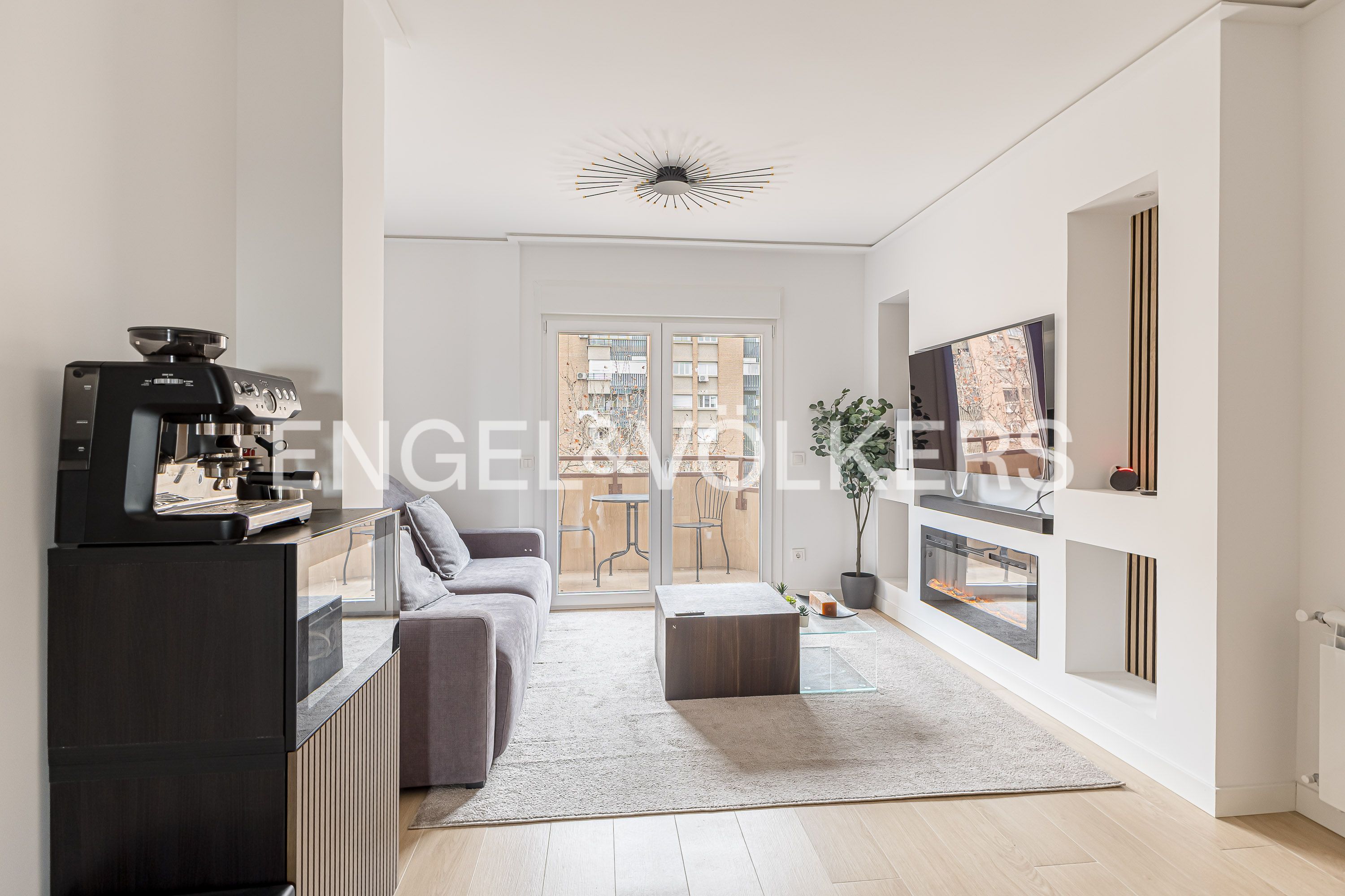 Sala d'estar de Pis de lloguer en  Madrid Capital amb Aire condicionat, Calefacció i Terrassa