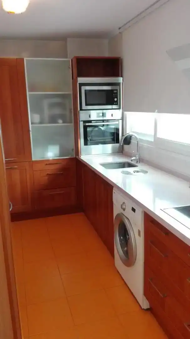 Cuina de Àtic per a compartir en Cártama amb Aire condicionat, Moblat i Forn