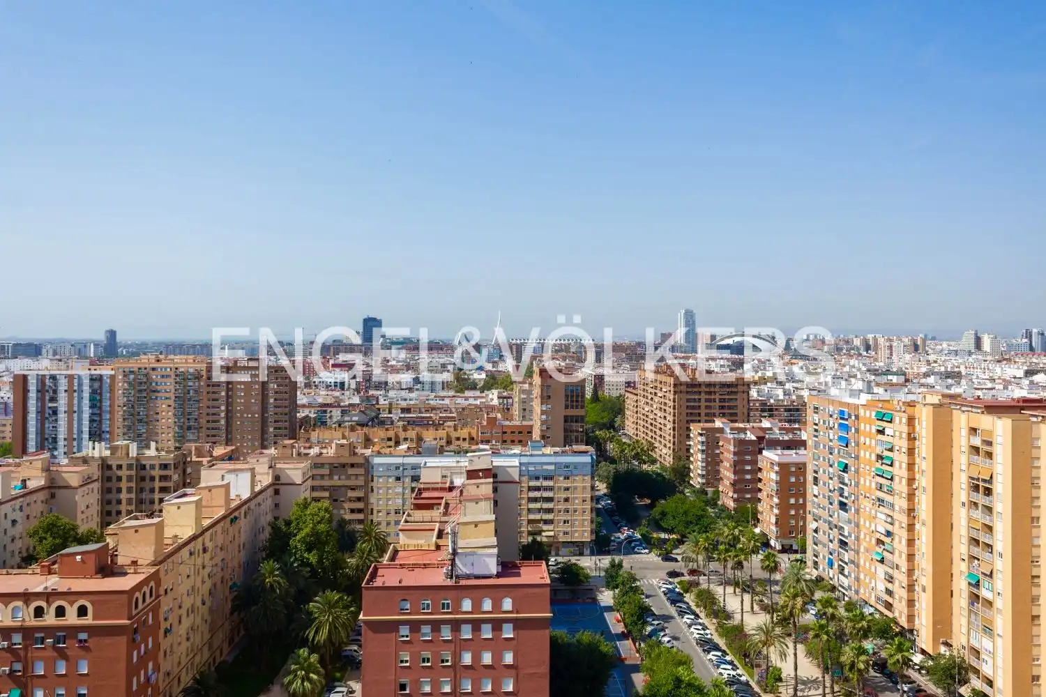 Exterior view of Flat for rent in Valencia  with Air Conditioner, Heating and Terrace