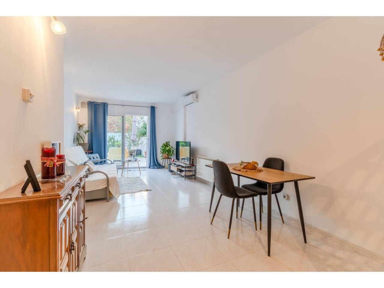 Exterior view of Flat for sale in Girona Capital  with Air Conditioner, Heating and Private garden