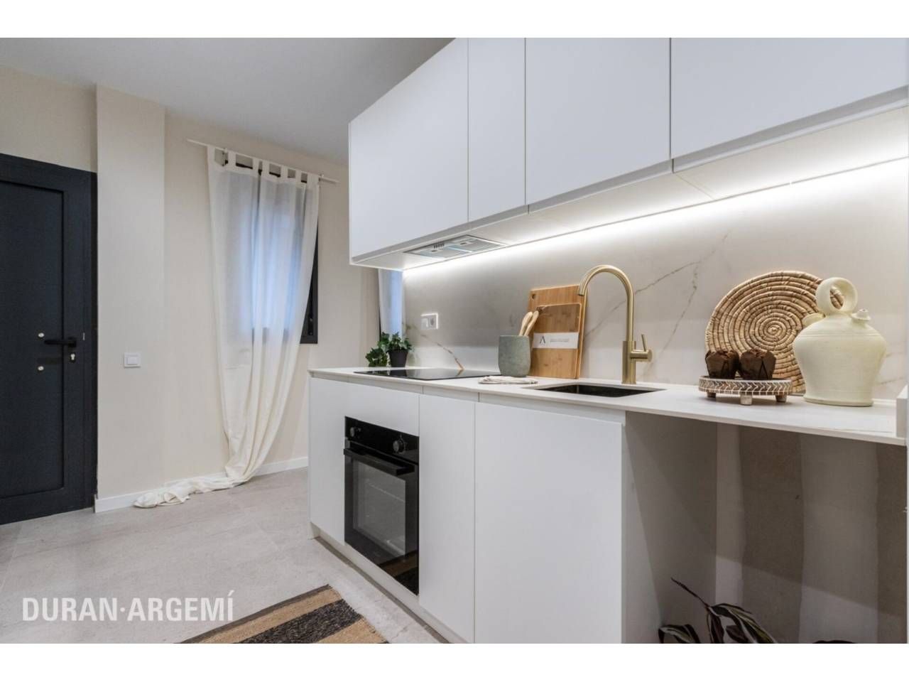 Wohnung zum Verkauf in Calle Comerç, Ca n'Aurell, Ponent