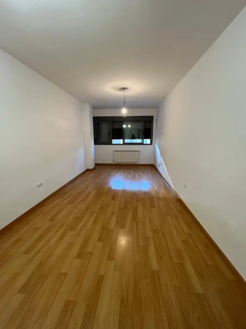 Living room of Flat for sale in Arganda del Rey  with Heating, Parquet flooring and Storage room