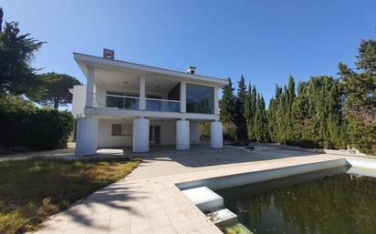 Vista exterior de Casa o xalet en venda en Aljaraque amb Terrassa i Piscina