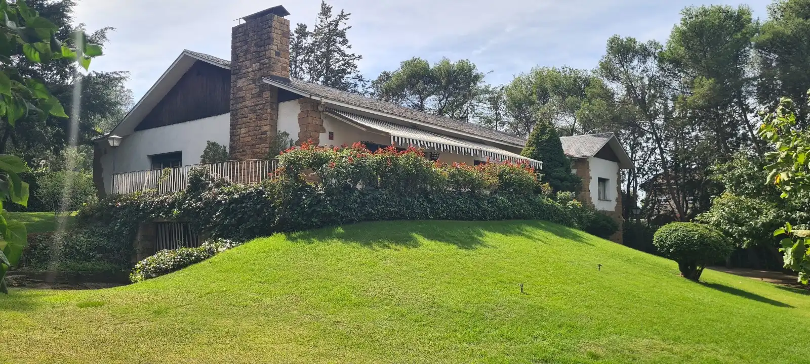 Vista exterior de Casa o chalet en venta en Collado Villalba con Calefacción, Jardín privado y Terraza