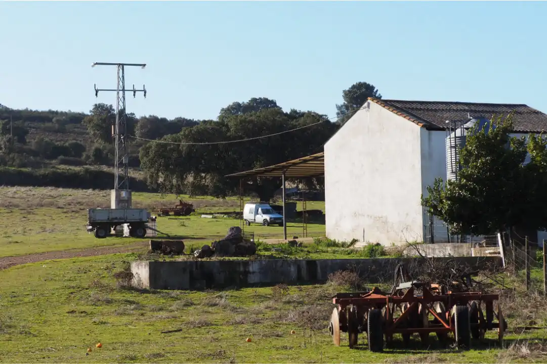 Vista exterior de Terreno en venta en Puerto de Béjar