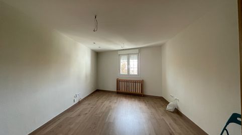 Foto 3 de Piso en venta en Los Molinos, Madrid