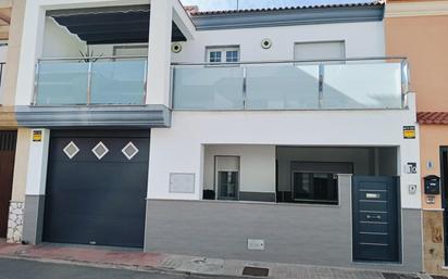 Vista exterior de Casa o xalet en venda en Berja amb Aire condicionat i Terrassa