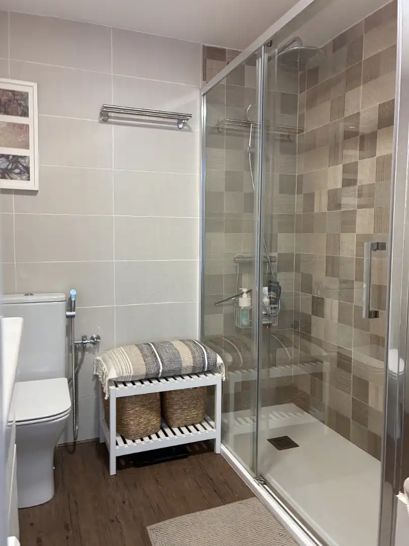Baño de Casa o chalet en venta en Celrà con Aire acondicionado, Calefacción y Jardín privado