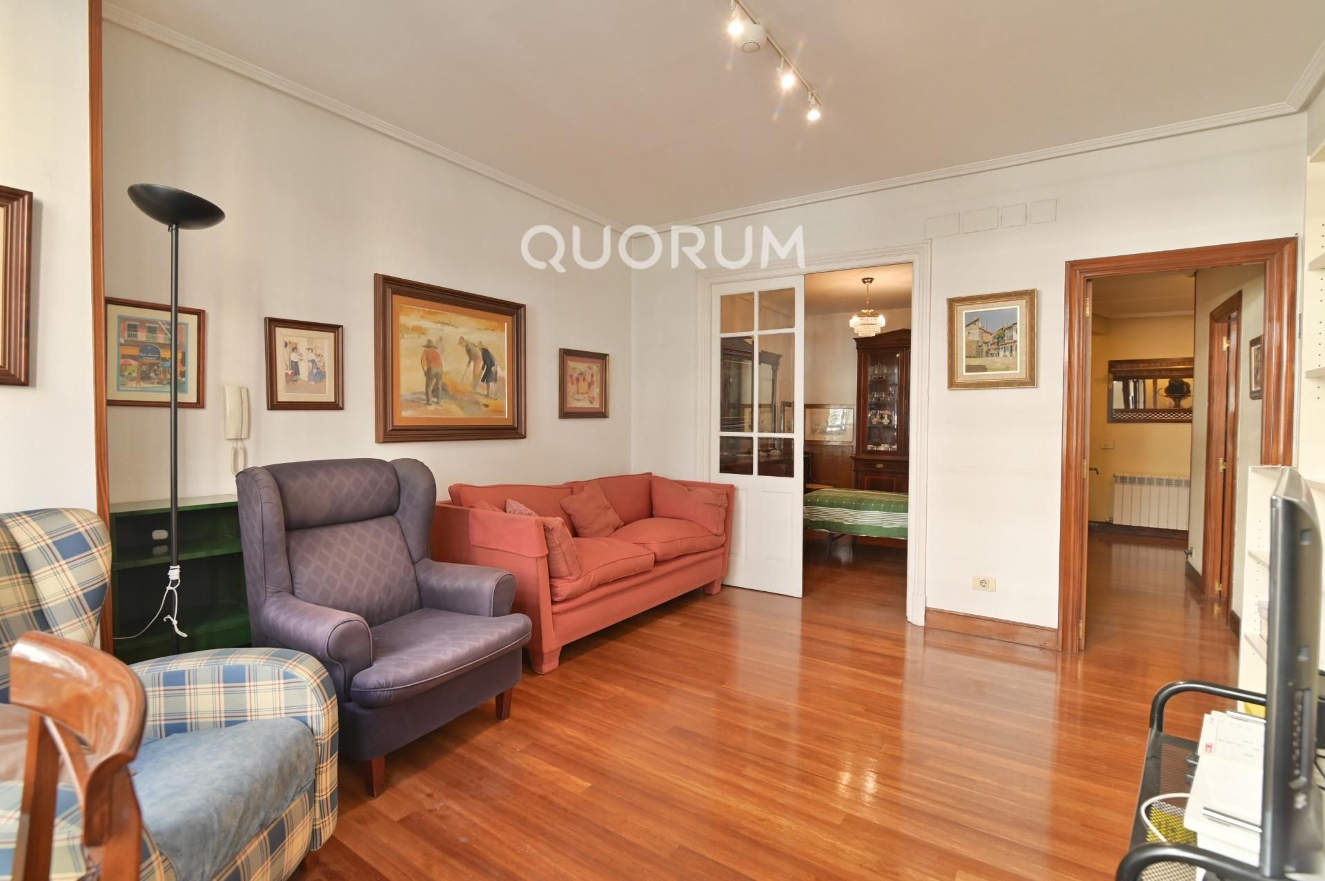 Living room of Flat for sale in Bilbao   with Heating