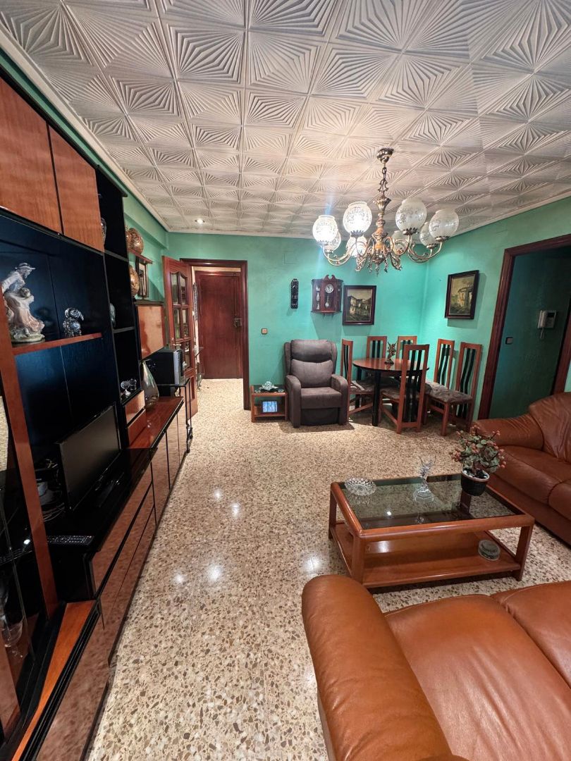 Sala d'estar de Pis en venda en  Valencia Capital amb Balcó