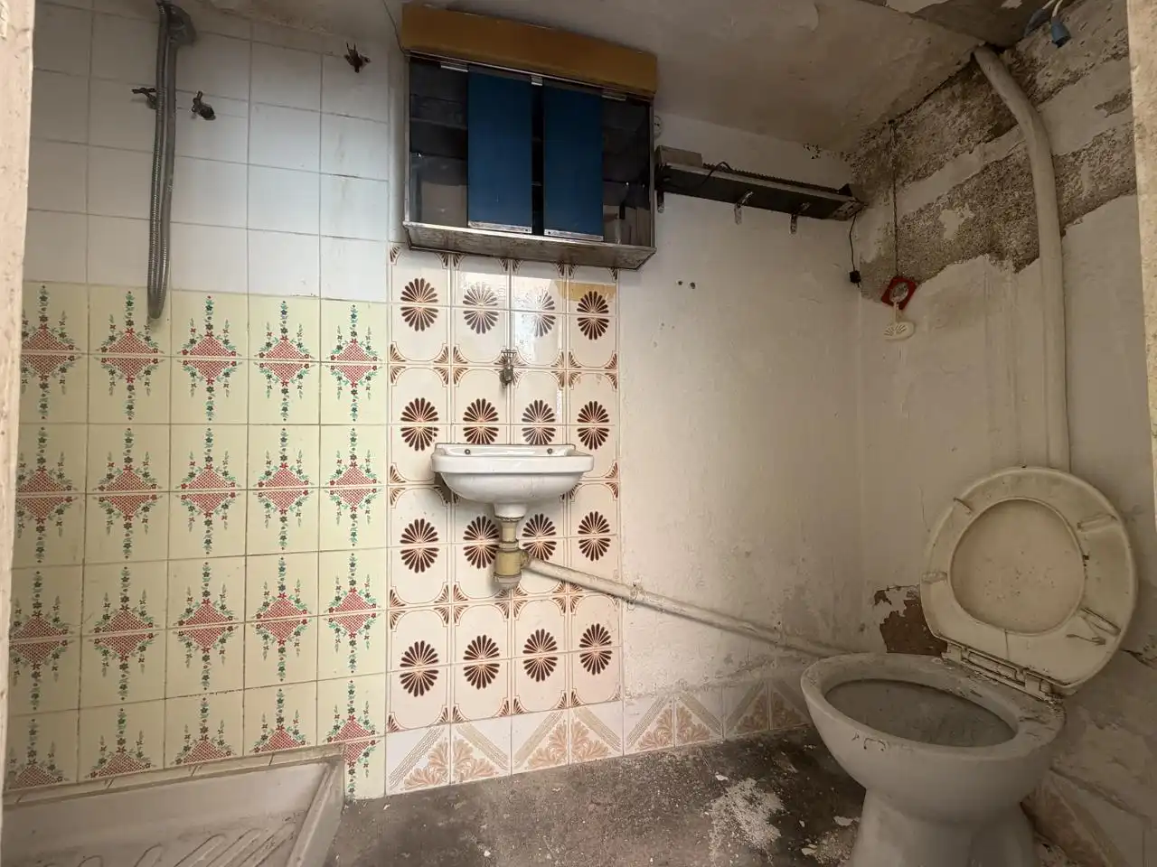 Bathroom of Residential for sale in Salut - Lloreda