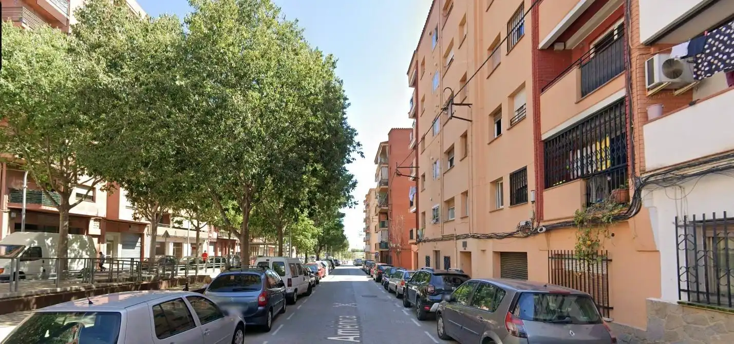 Piso con ascensor en venta en BOMBERS MADERN I CLARIANA