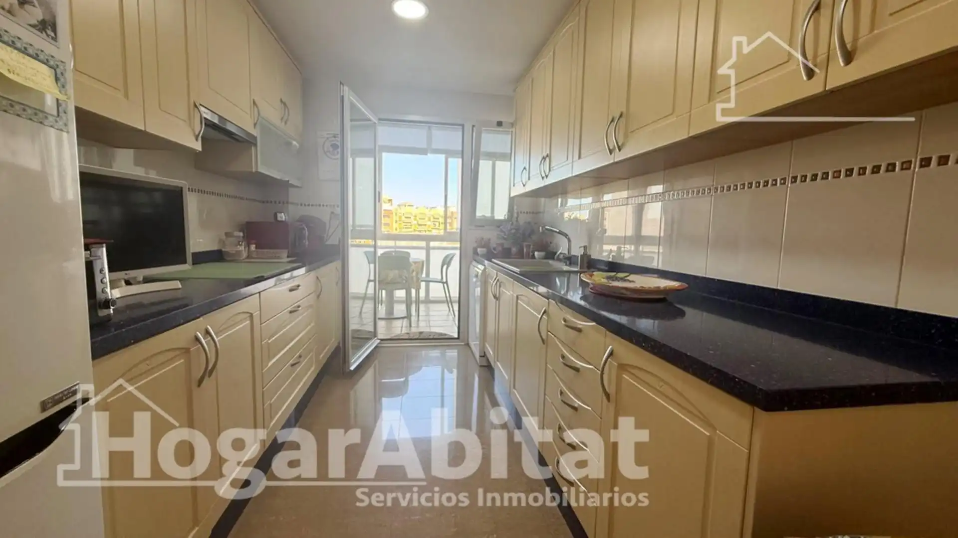 Appartamento con terrazza in vendita a Calle Partida de las Palmes, imagen 3