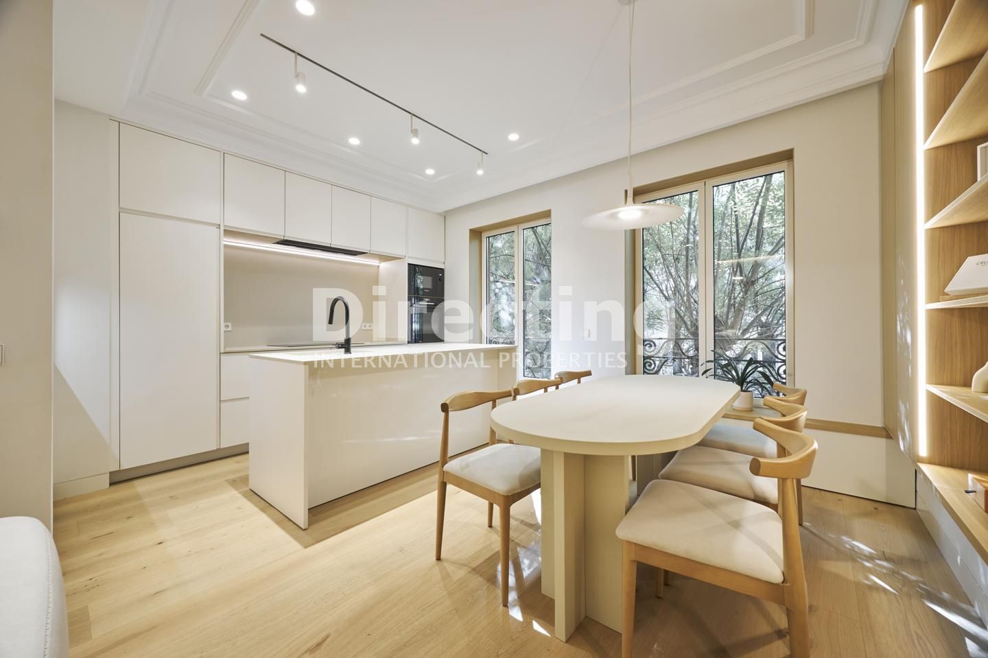 Cuina de Pis en venda en  Madrid Capital amb Aire condicionat, Traster i Moblat