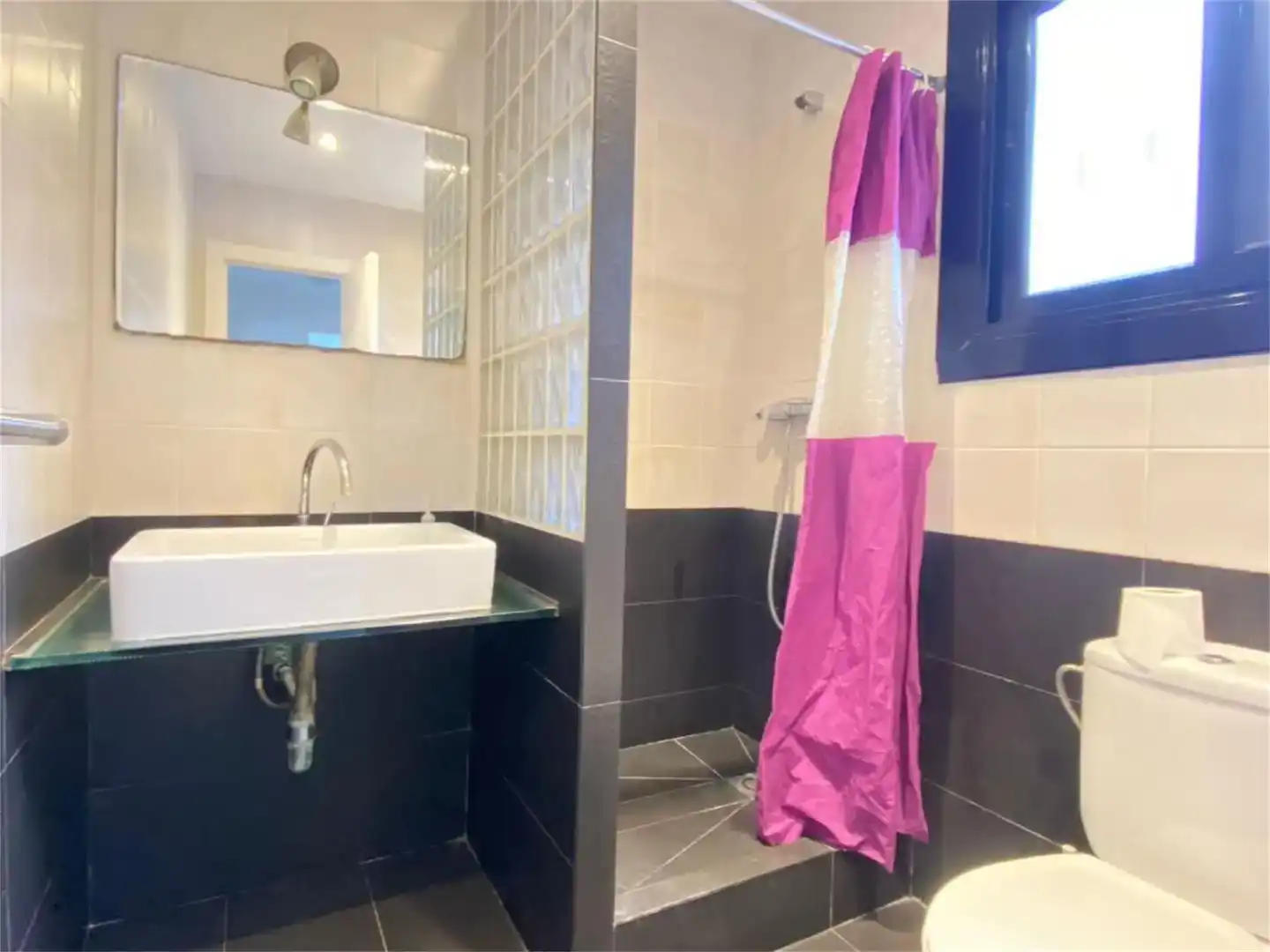 Badezimmer von Wohnung zur Miete in Sant Pere de Ribes mit Klimaanlage und Schwimmbad