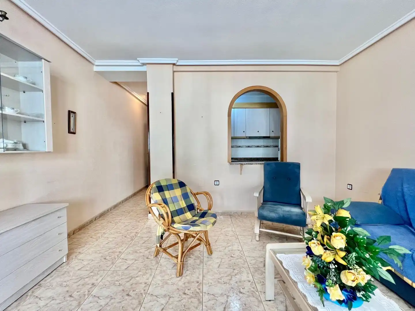 Wohnzimmer von Wohnungen zum Verkauf in Torrevieja mit Klimaanlage, Heizung und Möbliert