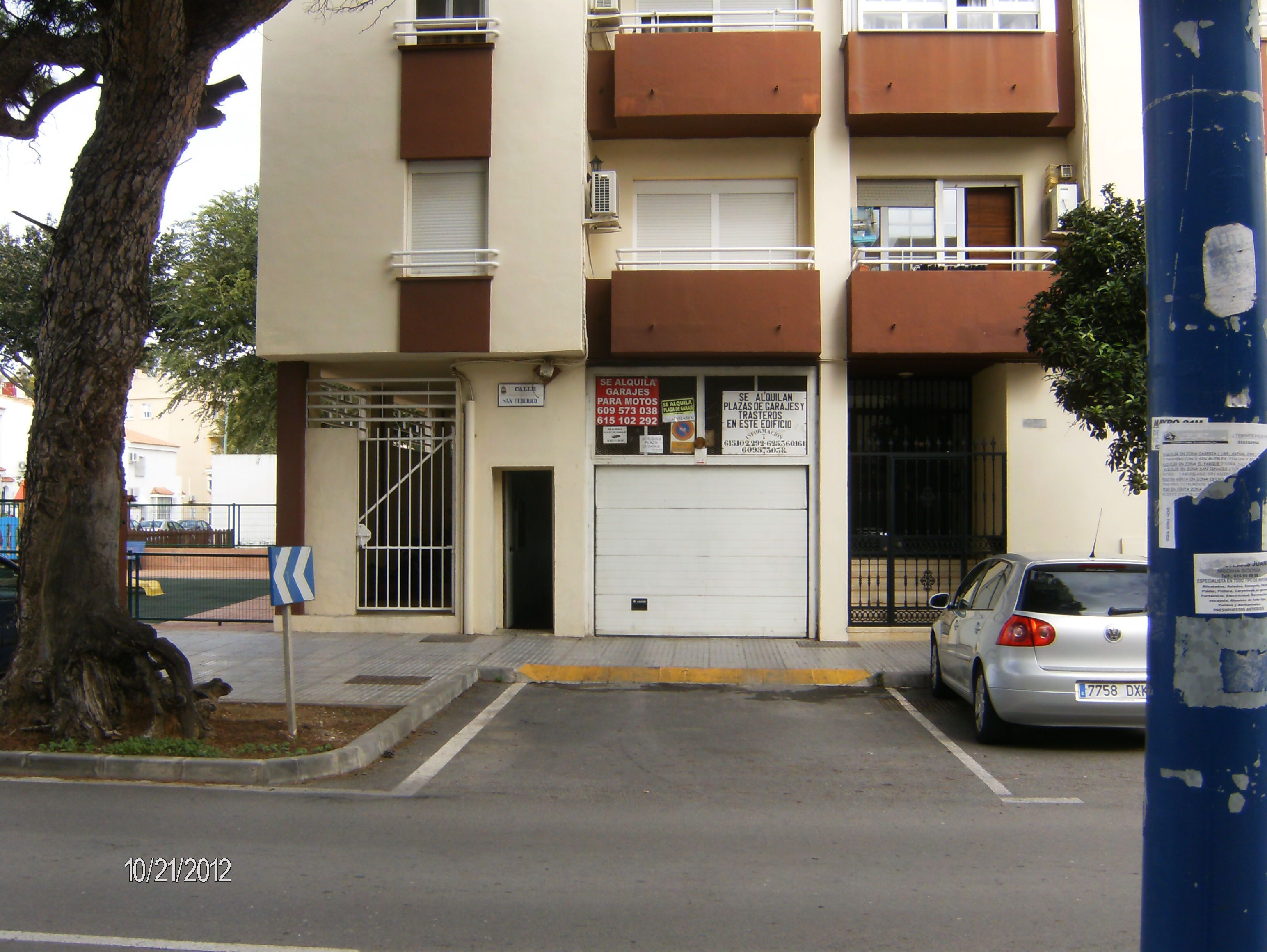 Vista exterior de Garatge de lloguer en San Fernando