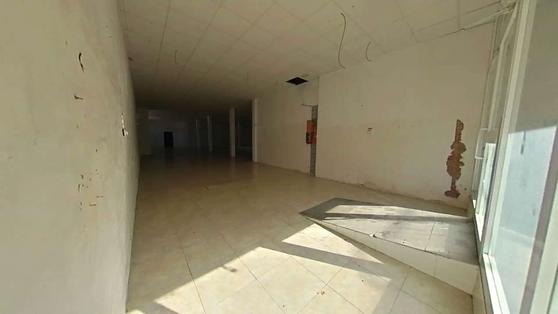 Business premises for sale in Alfonso I, imagen 11