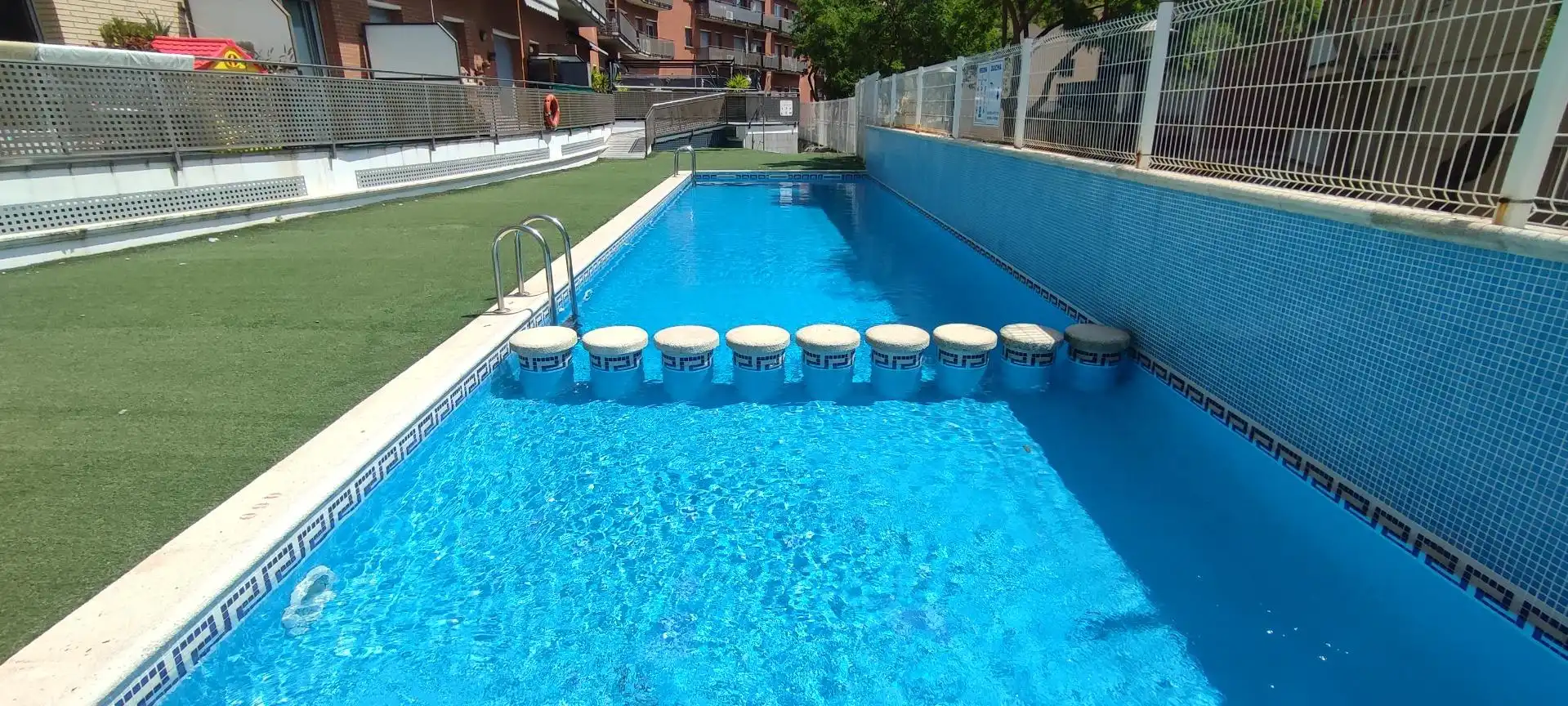 Piscina de Planta baixa en venda en Blanes amb Piscina comunitària