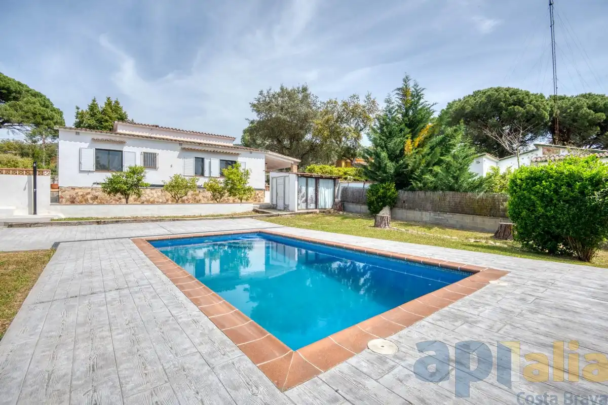 Piscina de Casa o xalet en venda en Santa Cristina d'Aro amb Calefacció, Jardí privat i Terrassa