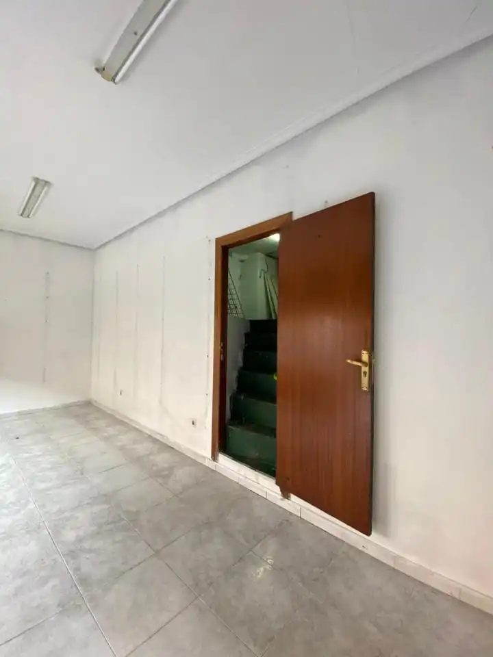Gewerbefläche zur Miete in Calle Parroco Pablo Diez 194 24010 Trobajo Del Camino, imagen 4