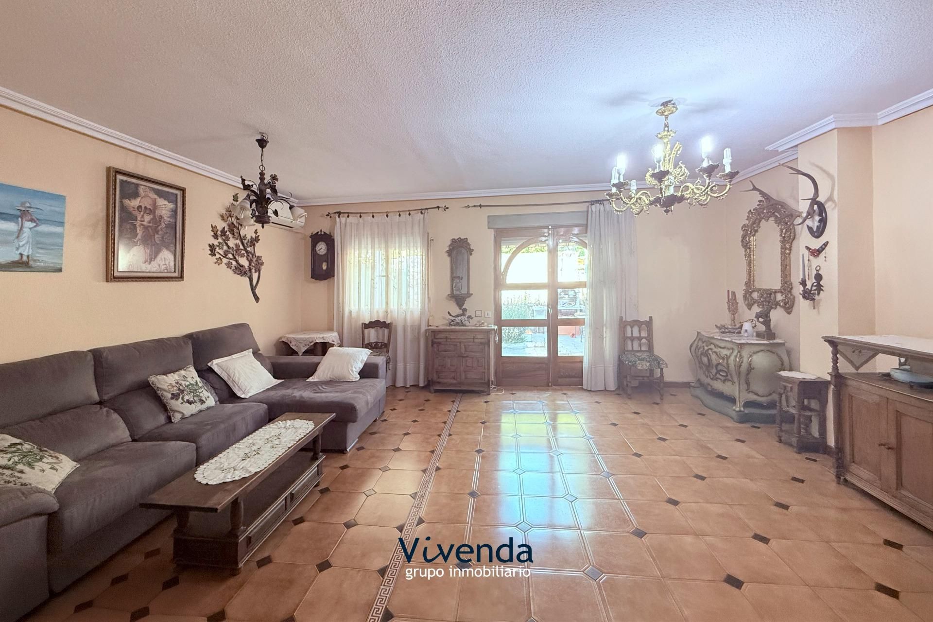 Living room of Single-family semi-detached for sale in Fuenlabrada  with Heating, Private garden and Terrace