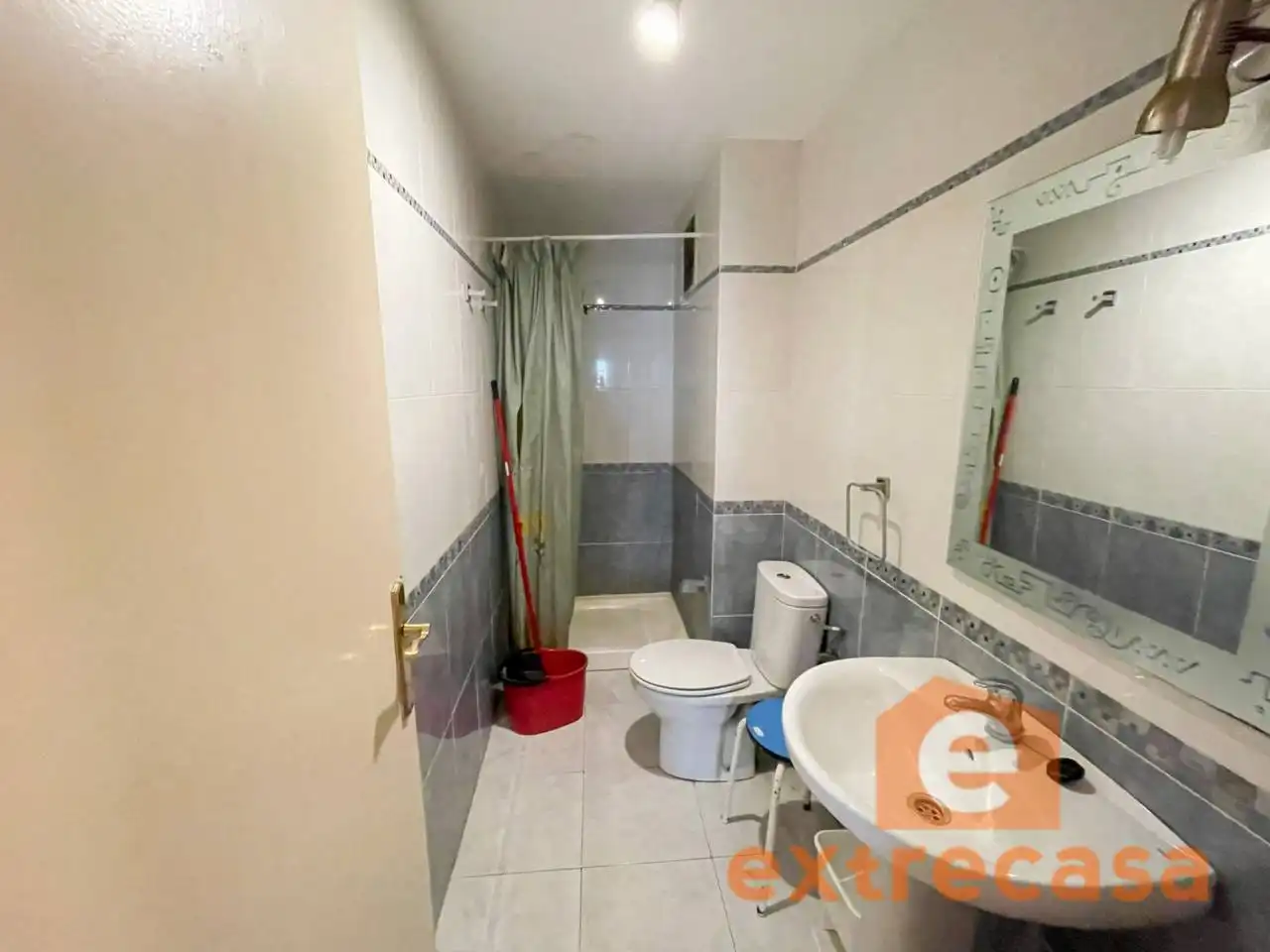 Bathroom of Flat for rent in Badajoz  with Furnished and Balcony