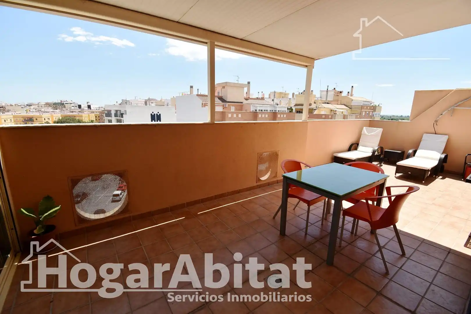 Außenansicht von Dachboden zum Verkauf in Burriana / Borriana mit Klimaanlage, Heizung und Terrasse