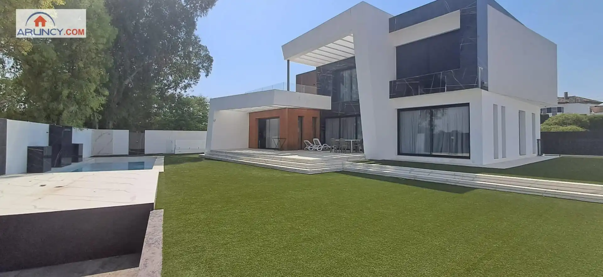 Terrassa de Casa o xalet de lloguer en Montequinto amb Aire condicionat, Jardí privat i Piscina