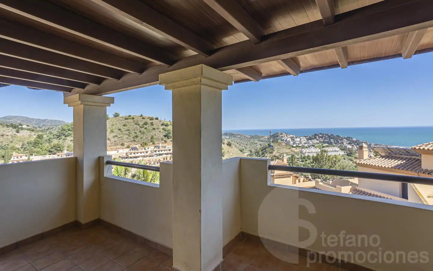 Terrace of Detached homes for sale in Málaga Capital  with Air Conditioner, Private garden and Parquet flooring