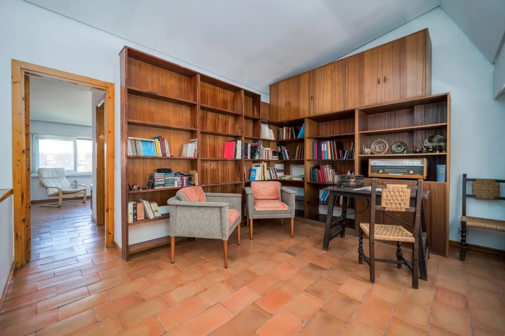 Living room of Detached homes for sale in Pozuelo de Alarcón  with Air Conditioner, Heating and Private garden