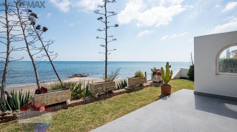 Foto 2 de Casa o chalet en venta en Datiles, 1, El Faro de Calaburra - Chaparral, Mijas