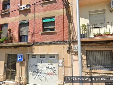 Pis en venda a Avenida Maria Cristina 46