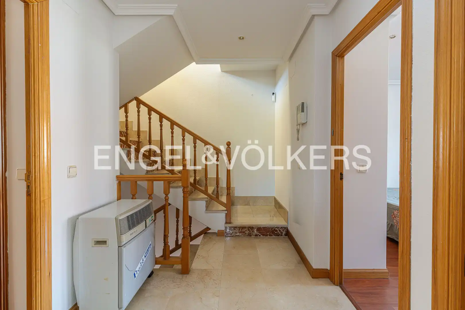 Casa adosada en venta en Madrid con Aire acondicionado, Calefacción y Jardín privado