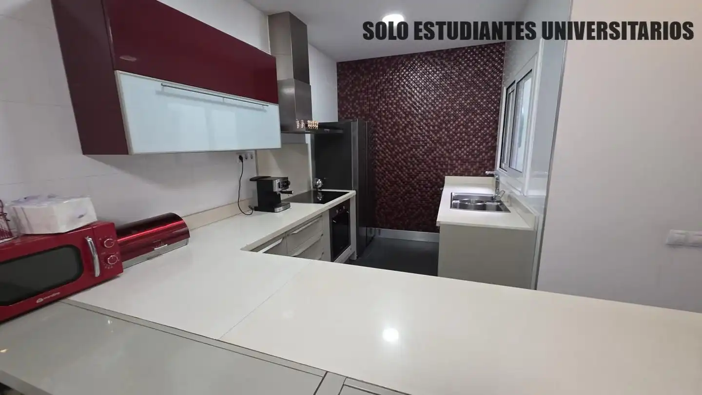 Cocina de Planta baja para compartir en Terrassa con Aire acondicionado, Calefacción y Terraza