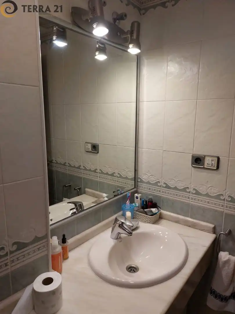Baño de Dúplex de alquiler en Jaén con Aire acondicionado, Amueblado y Balcón