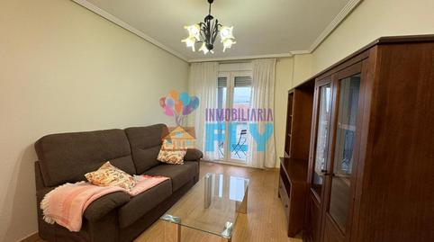 Foto 2 de Apartament de lloguer a Residencia, Ourense Capital