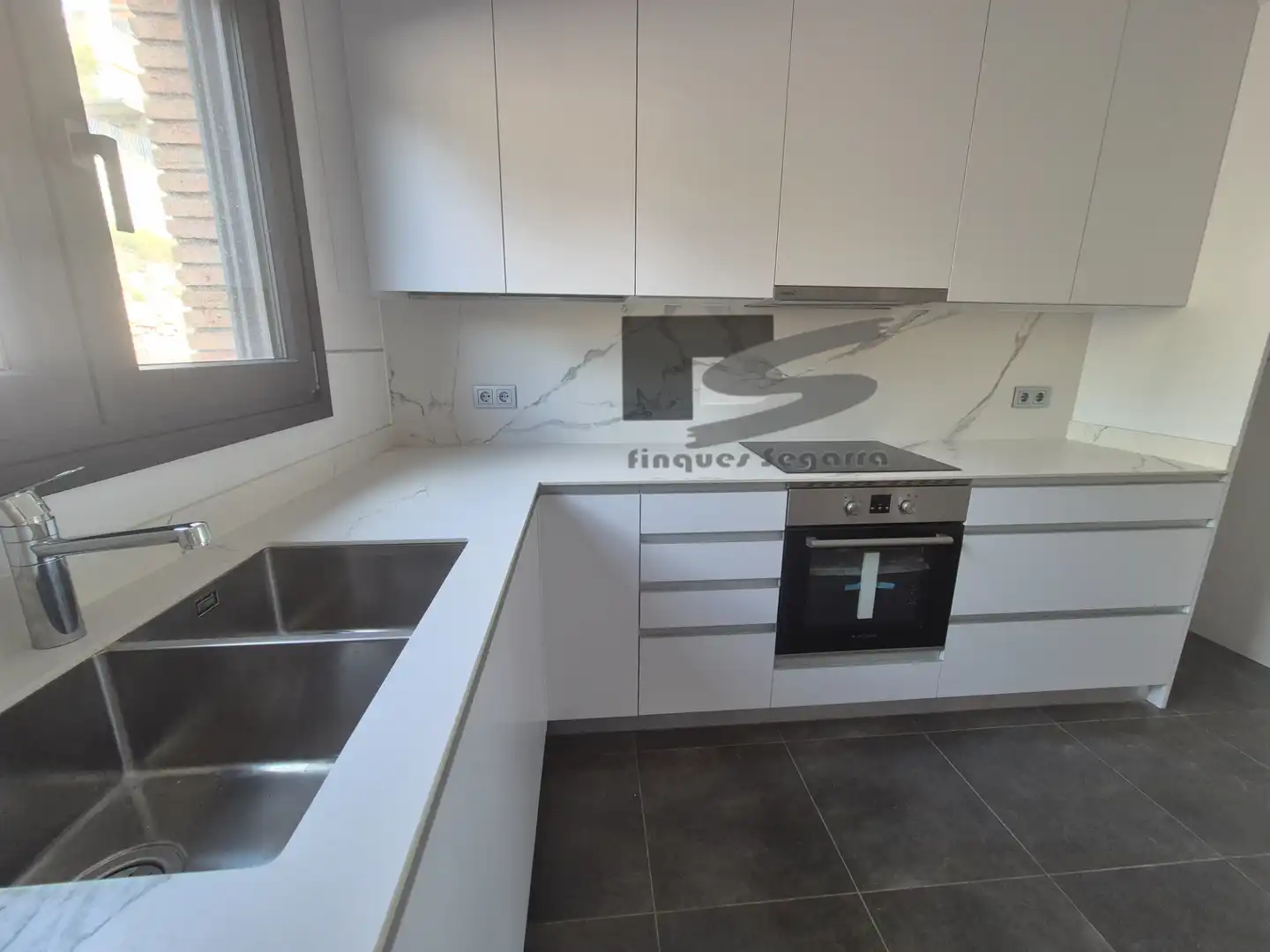 Casa o xalet en venda a Avinguda de Vallfogona, 37, Cervera