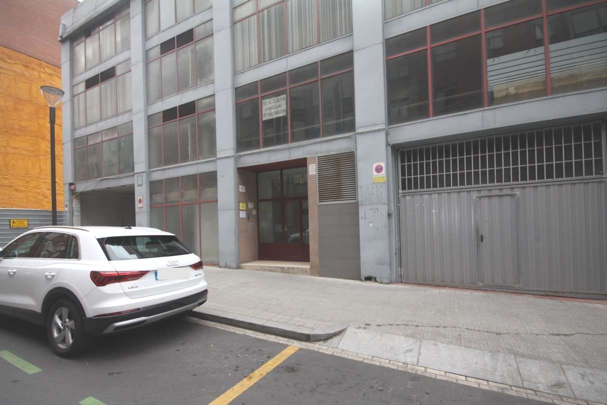 Garage for sale in Biarritz Kalea, Rekalde Centro