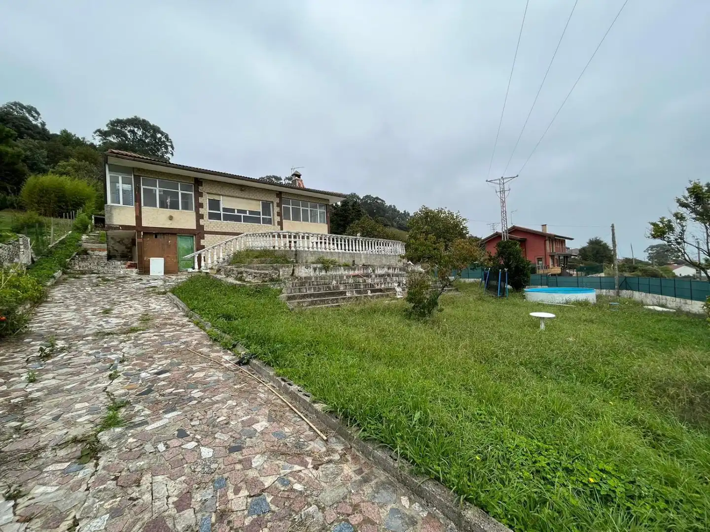 Vista exterior de Casa o xalet en venda en Arnuero amb Terrassa i Traster
