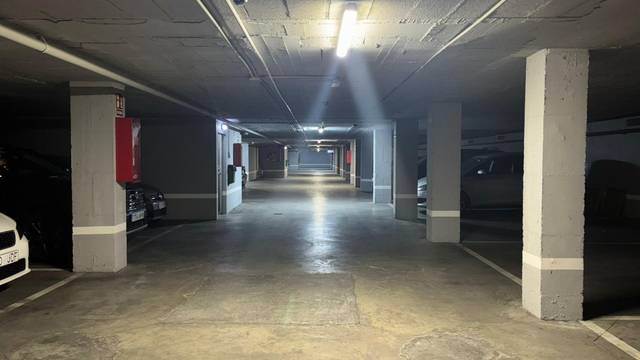 Garaje en Alquiler en Calle GUADARRAMA en El Plantinar – Avda. La Paz - El Juncal