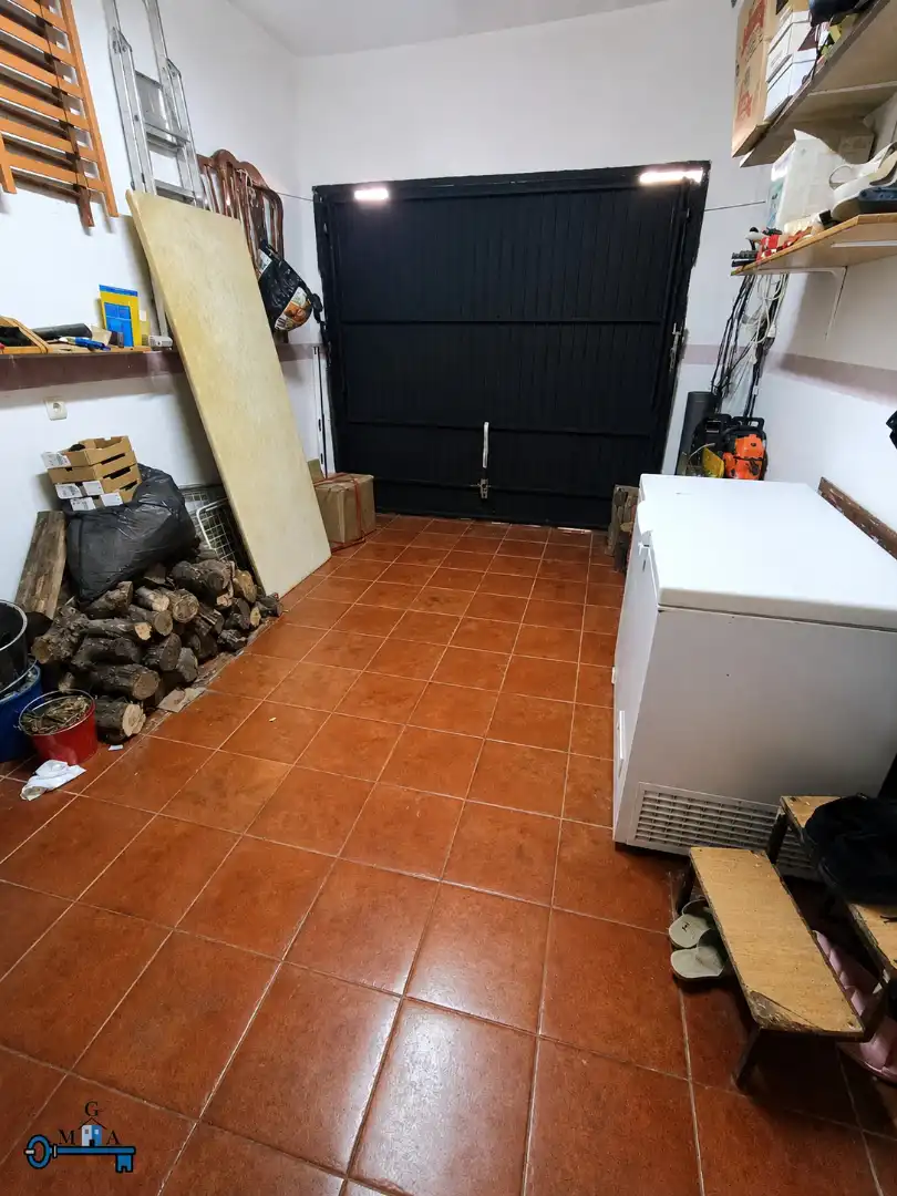 Haus oder Chalet zum Verkauf in El Viso de San Juan mit Privatgarten, Terrasse und Abstellraum