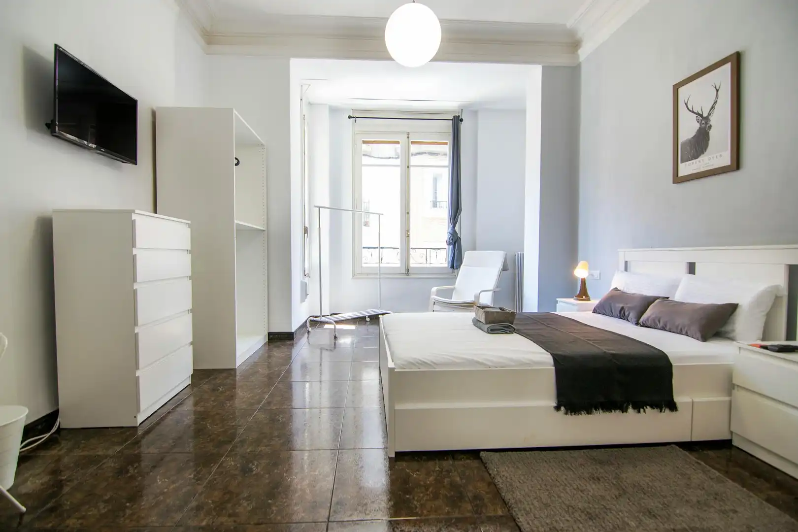 Bedroom of Flat for share in Valencia  with Heating, Washing machine and TV