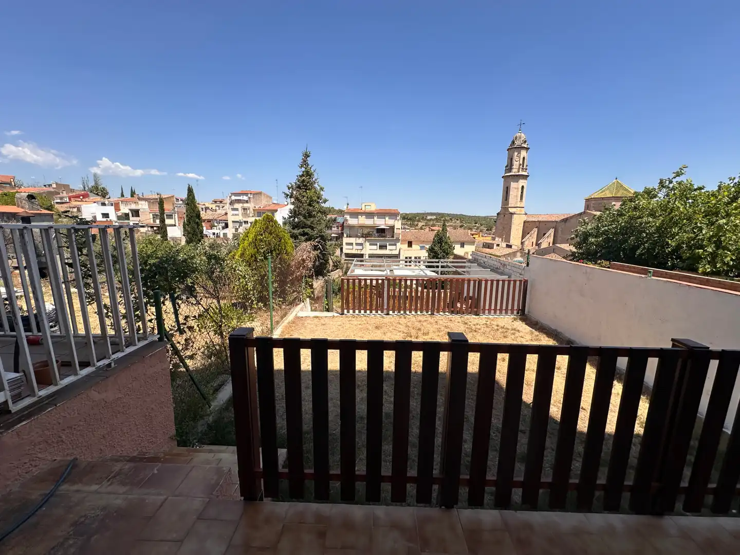 Terrasse von Einfamilien-Reihenhaus zum Verkauf in El Catllar  mit Heizung, Privatgarten und Parkett